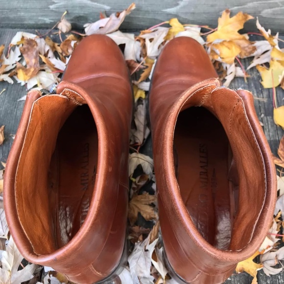 Pedro Morales Leather Ankle Boot, size 39 - Picture 4 of 5